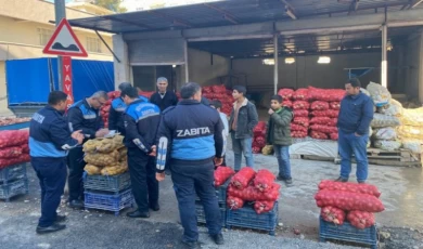 Bu nasıl iş? Depolarda patatesleri çürütüp, fiyatları uçurdular