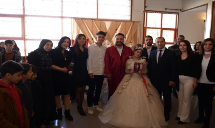 Kahramanmaraş'ta Engelli Kızların Gelinlik Hayali Gerçek Oldu