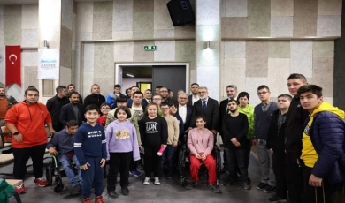 Memduh Büyükkılıç’tan engelleri ortadan kaldıran hizmet