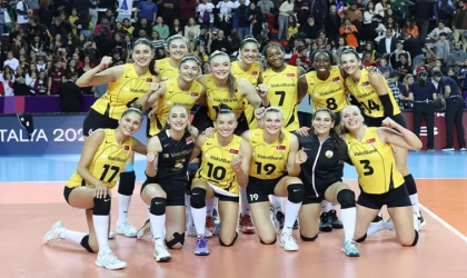 VakıfBank, Kulüpler Dünya Şampiyonası'na kazanarak başladı