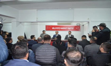 Başkan Nar’dan Başkan Demiröz’e Son Ülkücü Şehit Çakıroğlu Tablosu Hediyesi