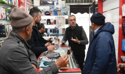 Başkan Güngör, Kapalı Çarşı Esnafını Ziyaret Etti