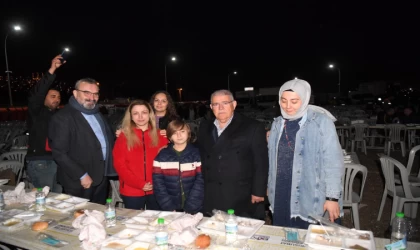 Başkan Mahçiçek, personeller ve aileleriyle iftar sofrasını paylaştı