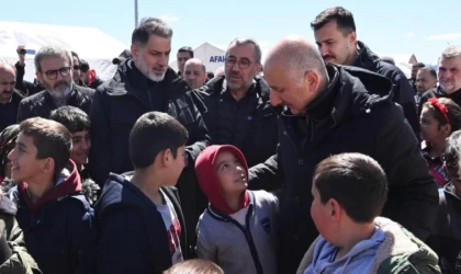 Başkan Güngör, Bakan Karaismailoğlu ile Barınma Merkezlerini Ziyaret Etti