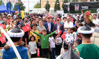 Başkan Güngör, Çocukların Neşesine Ortak Oldu
