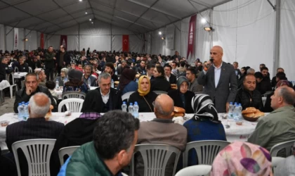 Başkan Güngör İftar Sofrasında Vatandaşlarla Buluştu