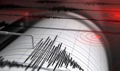 Adana deprem ile sallandı! Kahramanmaraş'tan Hissedildi