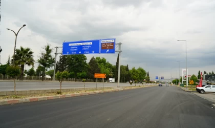 Mehmet Akif Servis Yolu Yenilendi