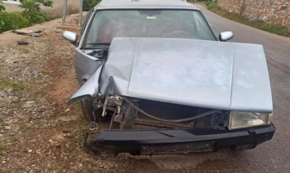 Göksun’da otomobil elektrik direğine çarptı: 1 yaralı 
