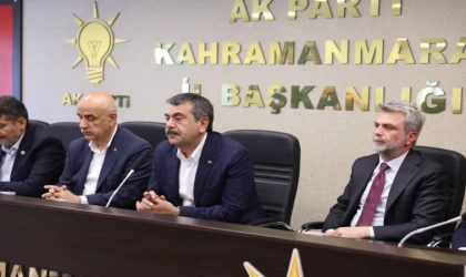 Milli Eğitim Bakanı AK Parti İl Teşkilatını  ziyaret etti