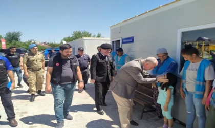 Vali Çoşkun'dan Güvenlik Güçlerine Ve Konteyner Kenteki Vatandaşa Ziyaret