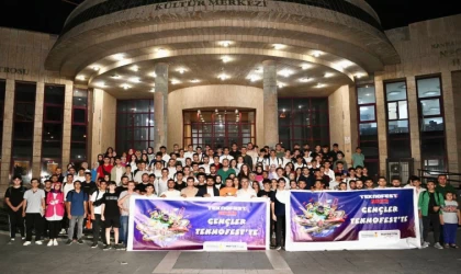 Başkan Güngör, Gençleri TEKNOFEST’e Yolcu Etti