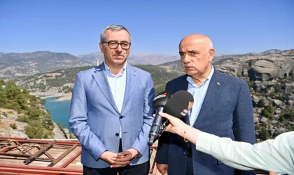 Güngör ve Kirişci, Ali Kayası Cam Teras’ta İncelemelerde Bulundu