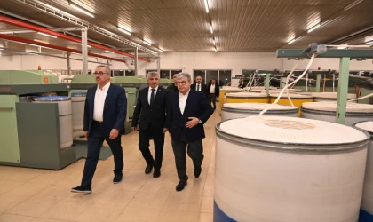 Başkan Güngör ve Vali Ünlüer, İSKUR Tekstil Fabrikasını Ziyaret Etti