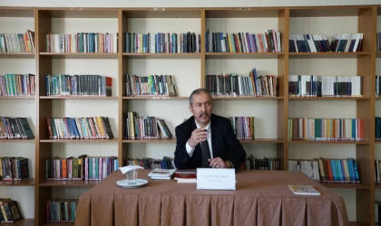 Büyükşehir’in ‘Kütüphane Söyleşileri’ Yazar Büyükçapar Programıyla Başladı