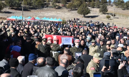 Şehit Gülmez’in Naaşı Toprağa Verildi