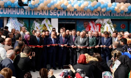 Asrın Felaketi Asrın Dayanışmasına Dönüştü, Herkesin Hakkı Verilinceye Kadar Buradayız