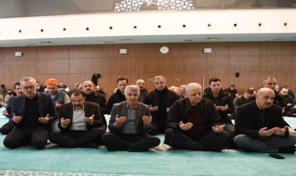 Depremde Hayatını Kaybeden Vatandaşlar Dualarla Yâd Edildi