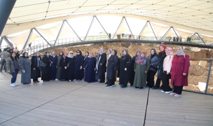 Dulkadiroğlu’ndan Kadınlara Anlamlı Gezi!