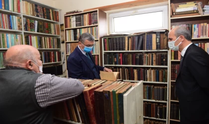 Yaşar Alparslan’ın İsmi Tarih Kültür Araştırma Merkezi’nde Yaşatılacak