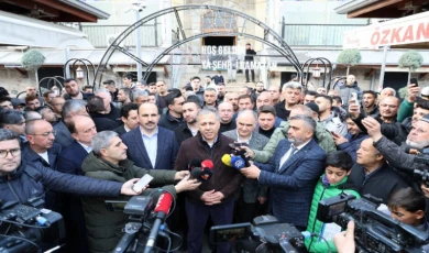 Bakan Yerlikaya bayramın ilk günü Konyalılarla buluştu