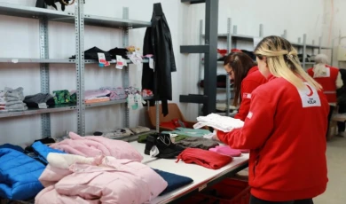 Kızılay’ın iyilik ordusu bayram öncesi yüzleri güldürdü