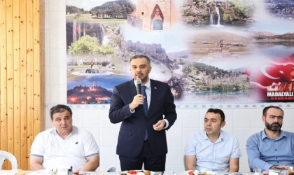 Başkan Toptaş, özel çocukların karne heyecanına ortak oldu