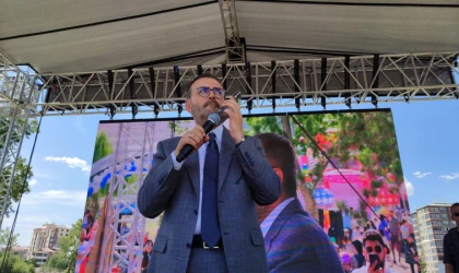 Cumhurbaşkanı Erdoğan, Mahir Ünal’ın düzenlediği toplu sünnet organizasyonunda çocukların sevincine ortak oldu