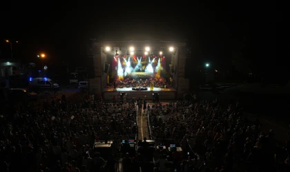 Geleneksel Ağustos Fuarı’nda Müzik Ziyafeti Yaşandı