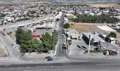 Pazarcık’ta Yollar Büyükşehir ile Yenileniyor