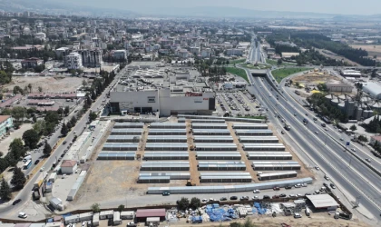 Yeni Geçici Çarşının Kurulumu Hızla Sürüyor