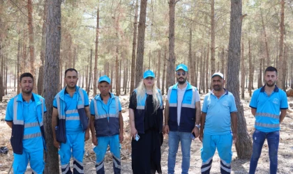 Dulkadiroğlu Belediyesi'nden Sivricehüyük Mahallesi'nde Bulunan Ormanlık Alanda Kapsamlı Çevre Temizliği