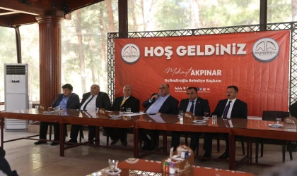 Başkan Akpınar, Mahalle Muhtarlarıyla Bir Araya Geldi