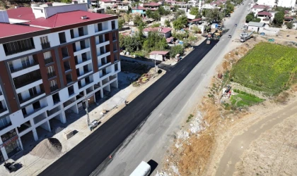 Büyükşehir Türkoğlu’nun Ana Caddesinde Asfalta Başladı