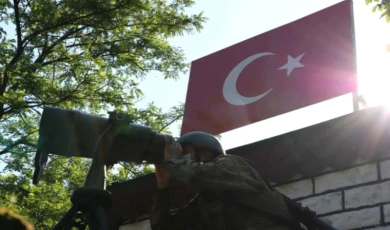 Hudut Kartalları geçit vermiyor!