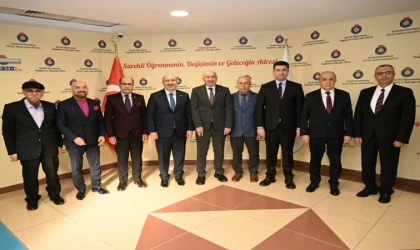 Vakıf Katılım Genel Müdürü Mehmet Ali Akben Rektör Prof. Dr. Alptekin Yasım’ı Ziyaret Etti