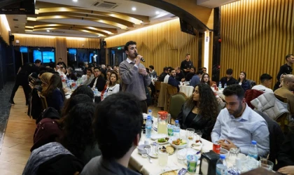Büyükşehir’in İftar Sofrası Üniversiteli Gençleri Ağırladı