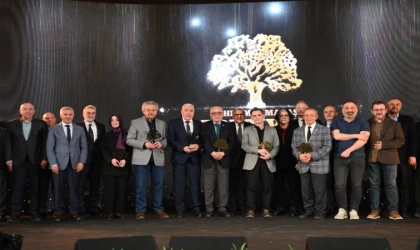 5. Uluslararası Şiir ve Edebiyat Günleri, Görkemli Bir Programla Final Yaptı