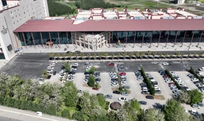 Büyükşehir, Üniversite Hastanesindeki Ulaşım Yatırımını Etaplar Halinde Sürdürüyor