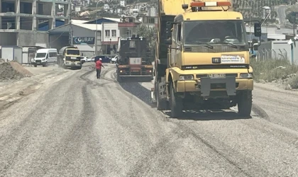 Büyükşehir’den Yeni Sanayi Sitesi’ne Asfalt
