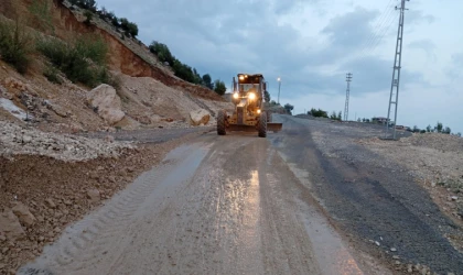 Dulkadiroğlu'nda Sel Seferberliği: Belediye Ekipleri Gece Gündüz Sahada!