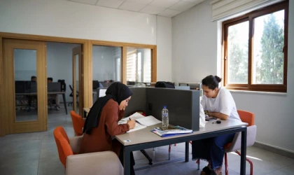 Etüt, Kütüphane, Sosyal Alanlar: Pusula Maraş Gençleri Bekliyor