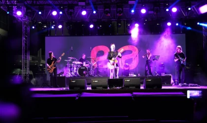 Kahramanmaraş’ta Gençlik Coşkusu Emre Aydın Konseriyle Zirveye Ulaştı