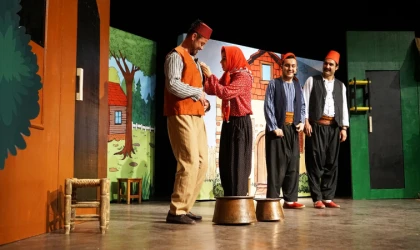 Nasrettin Hoca Çocuklarla Buluştu, Salonda Neşe Dolu Anlar Yaşandı