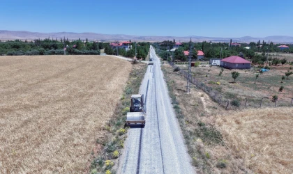 Afşin Kırsalında Ulaşım Rahatlıyor; Altunelma – Arıtaş Yolu Yenilendi