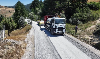 Büyükşehir’den Göksun’a 22 Milyonluk Yol Yatırımı