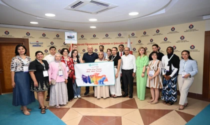 Rektör Yasım, Yunus Emre Enstitüsü Öğrencilerini Ağırladı