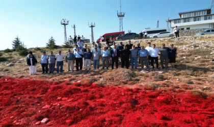 Başkan Toptaş, dünyanın en büyük bayrağını şehit aileleri ve gazilerle tamamladı