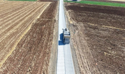 Büyükşehir’den Ekinözü Kırsalına Yol Yatırımı