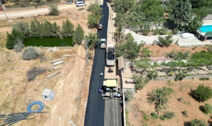 Dulkadiroğlu Belediyesi’nden Ayaklıcaoluk ve Akyar’da Asfalt Çalışması